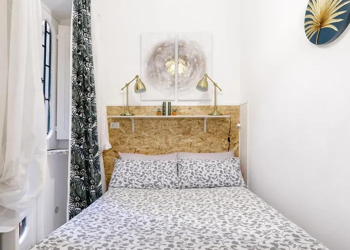Rhomenjoy Pied-A-Terre Colosseo